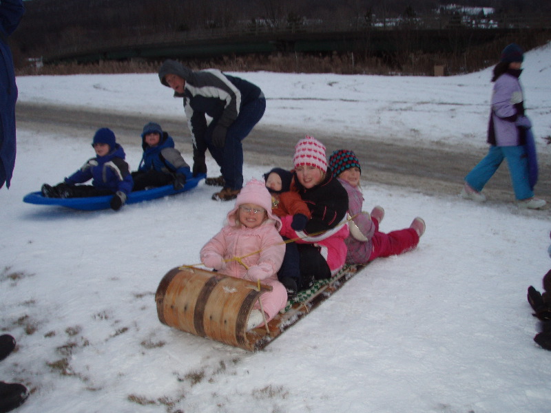 4 Grandkids Sleding 1